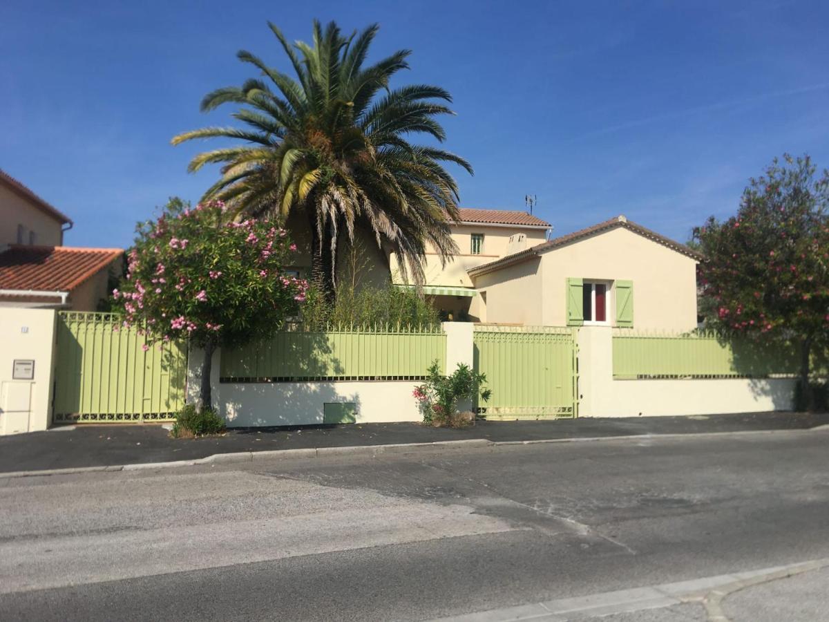 Le Gite Des Palmiers Hyeres Exterior photo